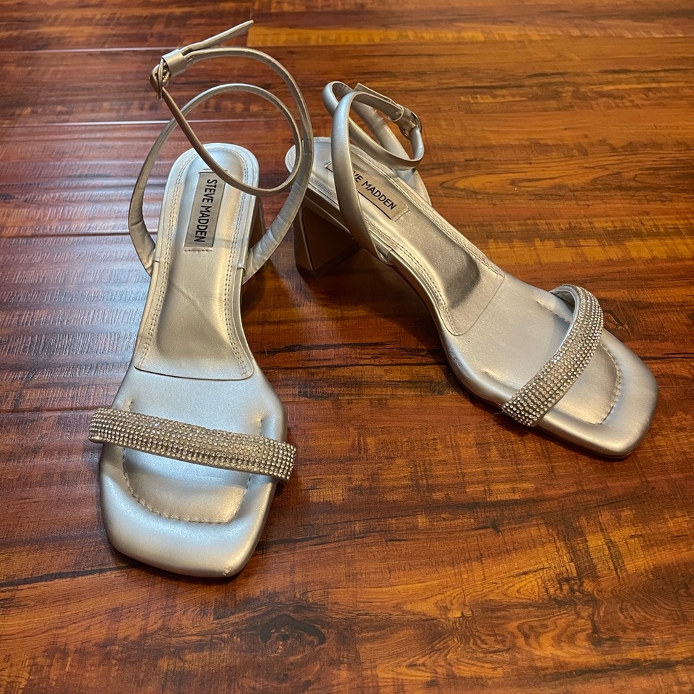Steve Madden Alma Heels
